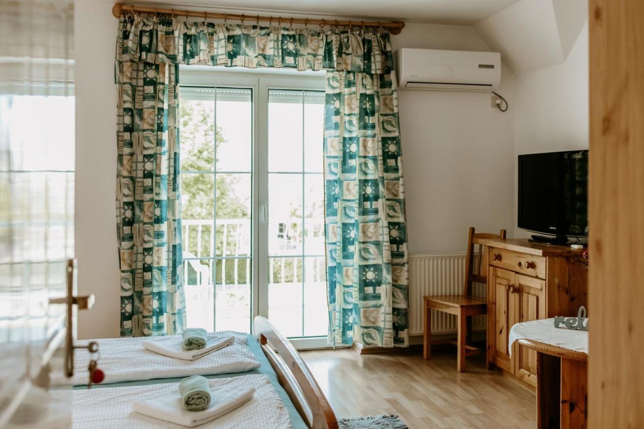 Kék Vendégház Family Resort Gyenesdiás Esterno foto