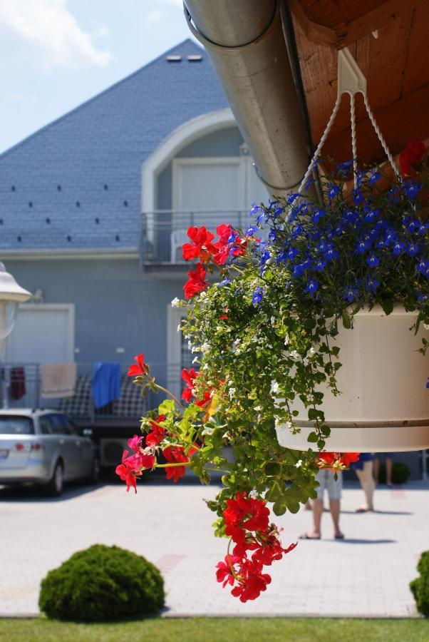 Kék Vendégház Family Resort Gyenesdiás Esterno foto