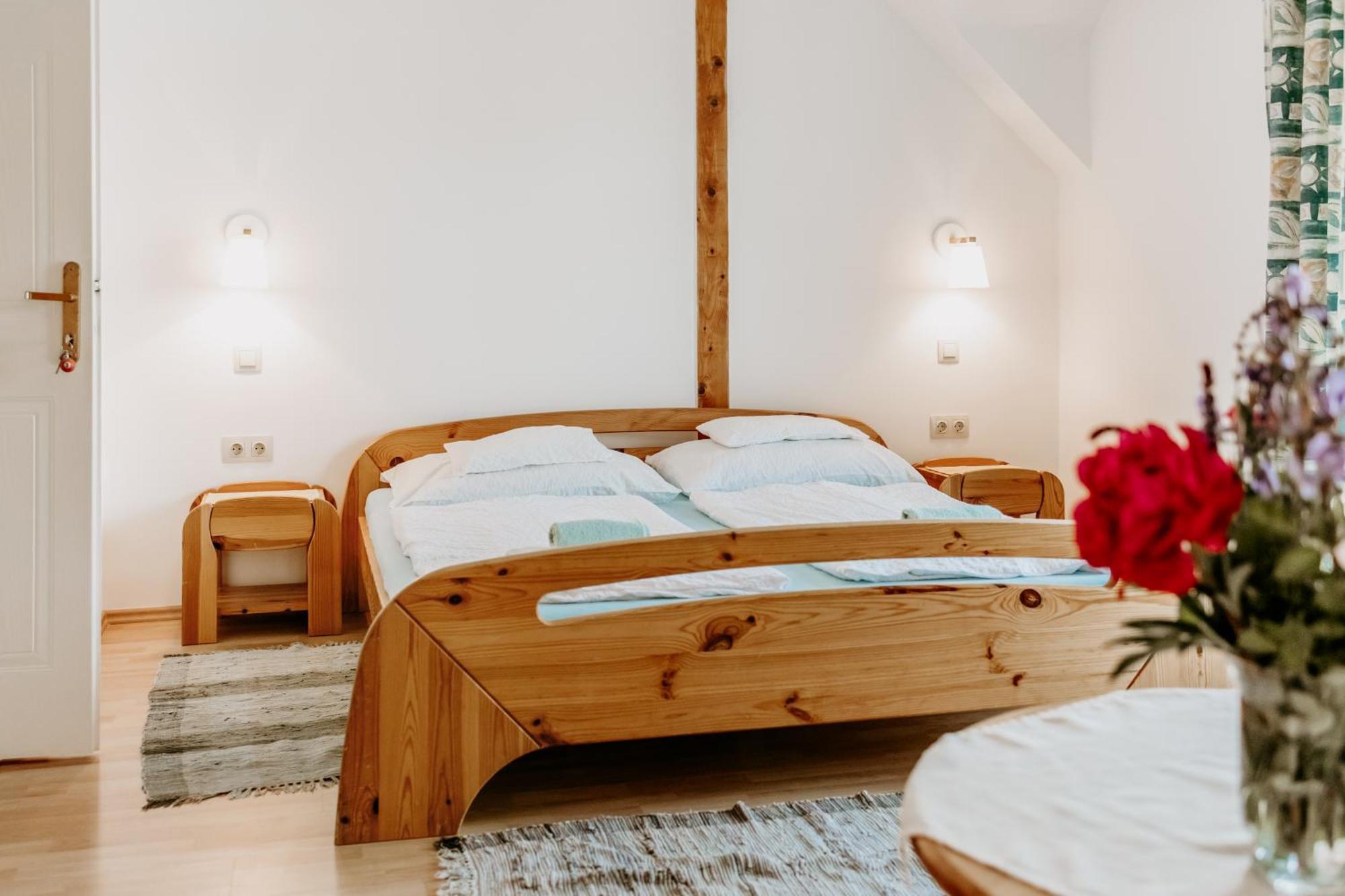 Kék Vendégház Family Resort Gyenesdiás Esterno foto
